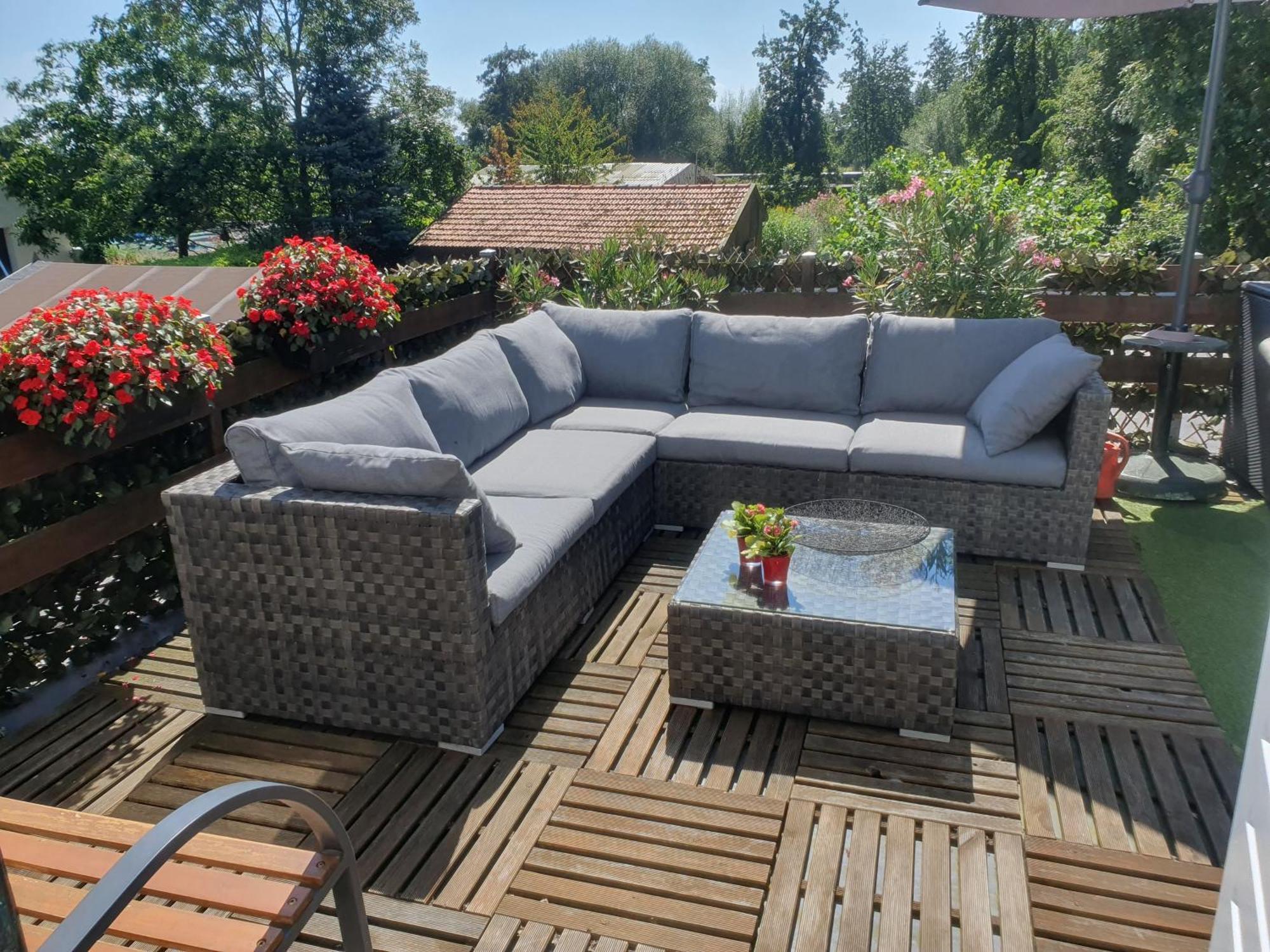Zonnig Appartement Maasbommel. Esterno foto
